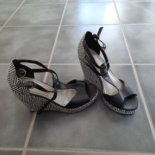 Sandalette plateau keilabsatz gebraucht kaufen  Heuchelheim