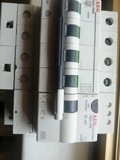 Elettronica elettricità usato  Corigliano d'Otranto