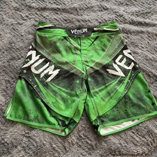 Pantaloncini combattimento ven usato  Spedire a Italy