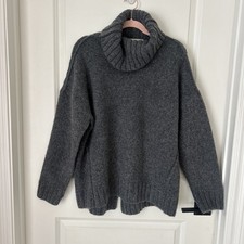 Suéter pulôver robusto Michael Kors feminino tamanho grande cinza carvão gola tartaruga comprar usado Suéter pulôver robusto Michael Kors feminino tamanho grande cinza carvão gola tartaruga comprar usado  Enviando para Brazil