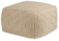 Puf geométrico informal tejido a mano diseño exclusivo de Ashley Adamont, beige y blanco segunda mano  Embacar hacia Mexico