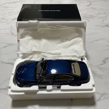 Minicarro de metal fundido na caixa escala 1/18 BMW 750Li F02 Kyosho coleção versão B comprar usado  Enviando para Brazil