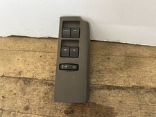 Interruptores de janela Ford Focus SDN Driver Master 2008-2011 com acabamento preto ID 8L8T14540, usado comprar usado Interruptores de janela Ford Focus SDN Driver Master 2008-2011 com acabamento preto ID 8L8T14540, usado comprar usado  Enviando para Brazil