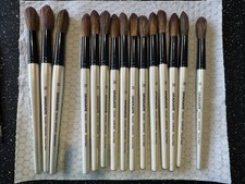 200 watercolour brushes for sale  BRISTOL