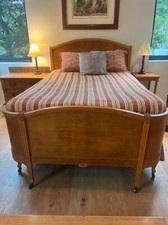 maple vanity table for sale maple vanity table for sale Miami