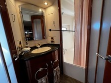 Carver 570 voyager for sale  Los Angeles