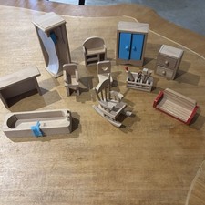 Wooden dollhouse furniture for sale  ELLAND