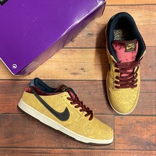 Nike men dunk for sale  Groton