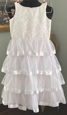 White sleeveless formal for sale  Sioux City