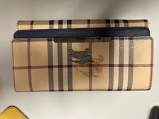 Portefeuille burberry beige d'occasion  Alfortville