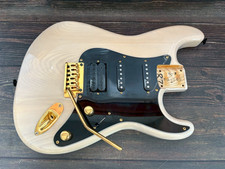 Stratocaster blanche transpare d'occasion  Expédié en France