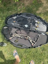 Hoyt carbon element for sale  Bountiful