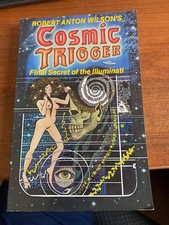 Cosmic Trigger: Final Secret of the Illuminati Robert Anton Wilson ‘77 1st Ed PB comprar usado  Enviando para Brazil