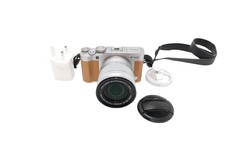 Fujifilm fotocamera mirrorless usato Fujifilm fotocamera mirrorless usato  Spedire a Italy