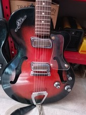 Chitarra elettrica meazzi usato  Vittorito