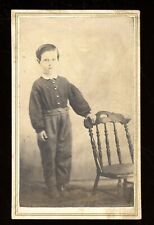 Usado, fotografía-CDV-niño junto a silla infantil segunda mano  Embacar hacia Argentina