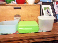 3 TUPPERWARE SANDWICH KEEPER GREEN/ 2 recipientes de armazenamento 🆓 🎁 Boa sorte 2 você comprar usado 3 TUPPERWARE SANDWICH KEEPER GREEN/ 2 recipientes de armazenamento 🆓 🎁 Boa sorte 2 você comprar usado  Enviando para Brazil