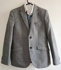 Men suit set for sale  LUTON