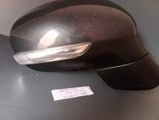 Specchietto retrovisore destro usato  Giugliano in Campania