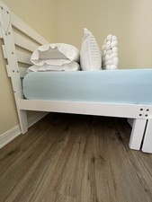 White twin size for sale  Kissimmee