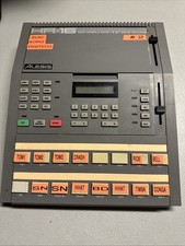 Máquina de tambor vintage Alesis HR-16 alta taxa de amostragem 16 bits sem adaptador A/C comprar usado  Enviando para Brazil