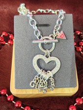 Collier guess grande d'occasion  Les Mureaux