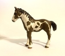 Schleich pinto yearling d'occasion  Expédié en Belgium