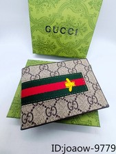 Beautiful gucci supreme d'occasion  France