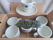 Lot tasses soucoupes d'occasion  Plessala
