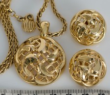 Lanvin hrclips vergoldet gebraucht kaufen  Rastatt