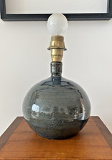Elegant sandstone lamp d'occasion  Expédié en Belgium