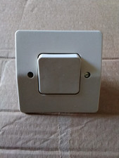 Interrupteur simple legrand d'occasion  Paris XIII