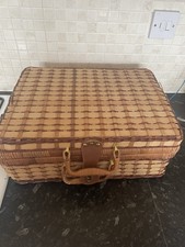 Picnic basket accessories. for sale Picnic basket accessories. for sale  BOLTON