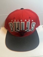 Chapéu MITCHELL&NESS NBA CHICAGO BULLS SNAPBACK Ótimo Estado comprar usado  Enviando para Brazil