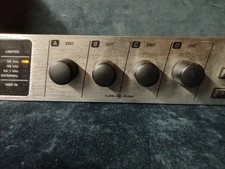 2004 behringer verb d'occasion  Expédié en Belgium