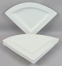 Villeroy & Boch NEW WAVE Zestaw (4) białych trójkątów 8 1/4" (21cm) talerzy sałatkowych na sprzedaż  Wysyłka do Poland