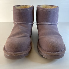 Bearpaw women boots. for sale  Buffalo Junction