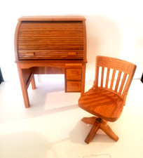 American Girl Kit’s Roll-top Roll Top mesa e cadeira com acessórios em excelente estado usado comprar usado American Girl Kit’s Roll-top Roll Top mesa e cadeira com acessórios em excelente estado usado comprar usado  Enviando para Brazil