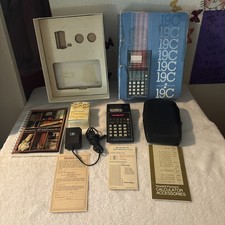 Calculadora de impressão HP 19C. Tem tudo o que você vê. Funciona/falha/impressora precisa de reparo comprar usado Calculadora de impressão HP 19C. Tem tudo o que você vê. Funciona/falha/impressora precisa de reparo comprar usado  Enviando para Brazil