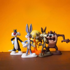 Boneca Looney Tune Bugs Bunny Tweety Bird Sylvester Wile E. Coyote Tasmanian Devil comprar usado  Enviando para Brazil