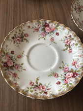 Set royal albert for sale  ADDLESTONE
