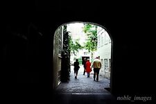 1974 Arched Walkway People Copenhagen Kodachrome 35mm Slide comprar usado  Enviando para Brazil