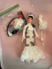 Linda boneca Barbie My Fair Lady como Eliza Doolittle em Ascot, Mattel 1996 comprar usado  Enviando para Brazil