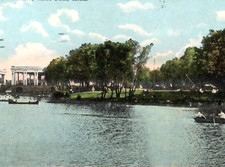 Usado, Cartão postal antigo borda branca artificial lago Como parque pesca Saint Paul MN comprar usado  Enviando para Brazil