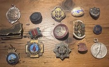 Colección de insignias y medallas esmaltadas vintage segunda mano  Embacar hacia Mexico