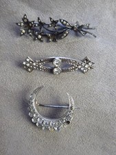 Lot broches strass. d'occasion  Pézilla-la-Rivière