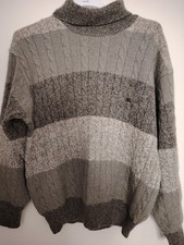 Pull laine burberrys d'occasion  La Celle-Saint-Cloud
