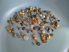Lot boutons militaire d'occasion  Septèmes-les-Vallons