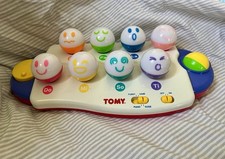 Antigo 1999 TOMY Brinquedo Educativo Teclado Rosto Engraçado Piano Musical DO RE MI comprar usado  Enviando para Brazil