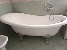 Vasca bagno con usato  Merlino